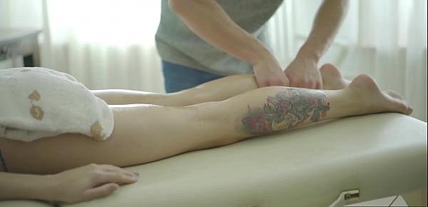 trendsHot horny girl drains the massager